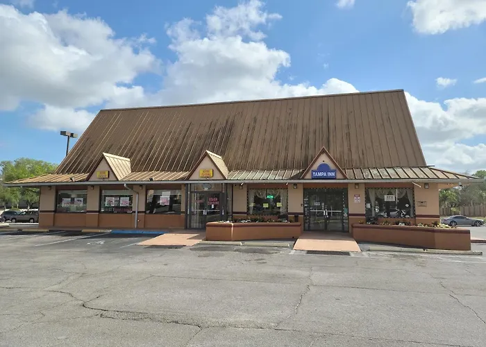 Inn Near Busch Gardens